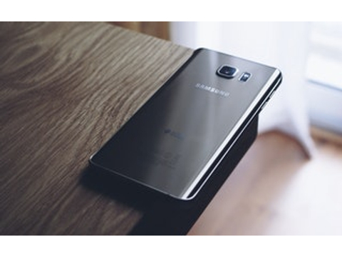 Mi mindent adhat neked egy korszerű Samsung okostelefon?