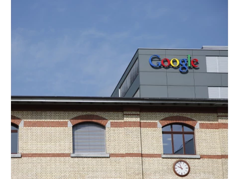 Kiszivárogtak a Google Pixel 8 sorozat kijelzőjének specifikációi