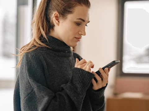 Top 5 középkategóriás okostelefon 2025 őszén, amiket érdemes megvenni